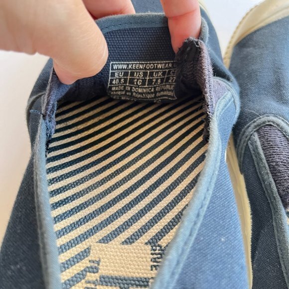 Keen Navy Canvas Slip On Loafers Low Top Sneakers Womens Size 10 Athletic - Picture 5 of 6